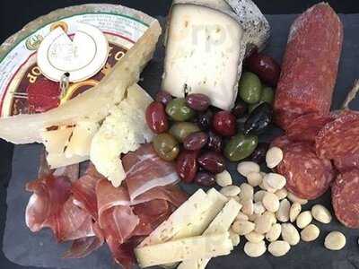 Vm Giordano European Cheese Shop