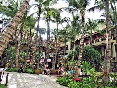 Starbucks, Royal Hawaiian Shopping Center