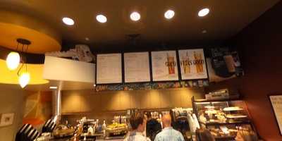 Starbucks, Royal Hawaiian Shopping Center