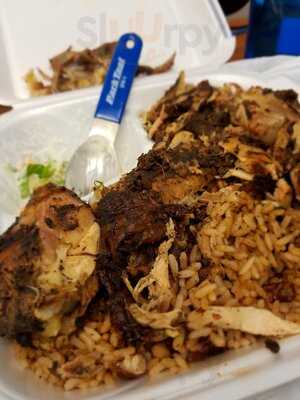 Natural Vibes Jerk Hut 2