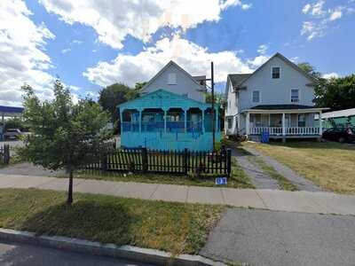 Natural Vibes Jerk Hut 2