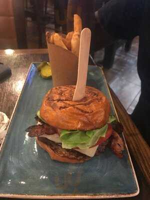 Tobias Burgers & Brews