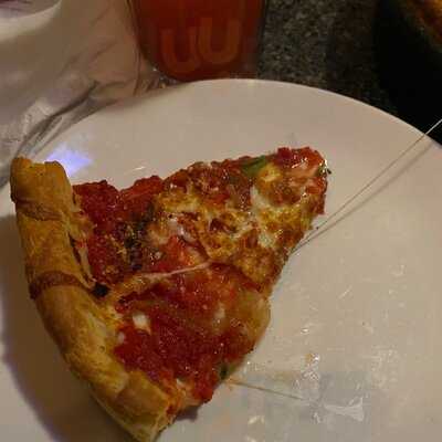 Uno Pizzeria & Grill