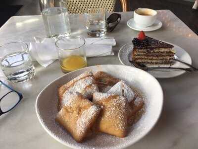 The Honeymoon Cafe & Bar