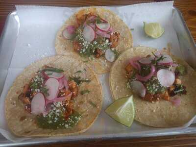 Neno's Gourmet Mexican Street Food