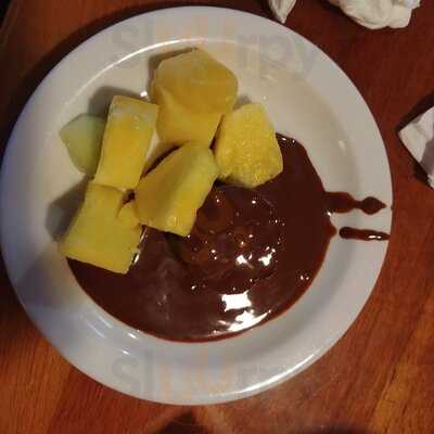 Pagoda Floating Restaurant