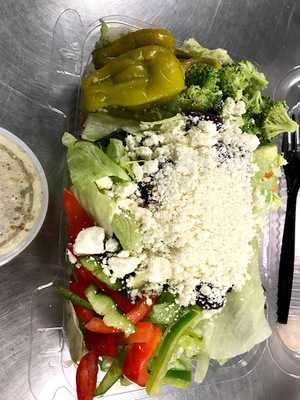 Lorraine's Lunch Basket