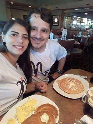 Perkins Restaurant & Bakery