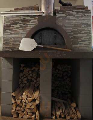 Merchants Wood Fired Pizza & Bistro