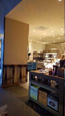 California Pizza Kitchen