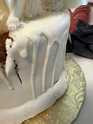 A Slice Of Heaven Custom Cakes