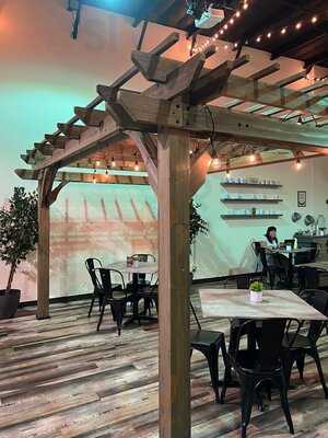 Chocolattes Coffee & Roasting