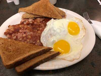 Town & Country Family Restrnt