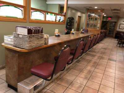 Town & Country Family Restrnt