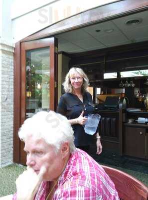 Polo Club Bar & Grill