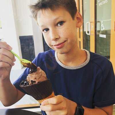 Sunnibunni Yogurt & Smoothie Shop