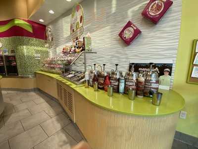 Menchie's Frozen Yogurt