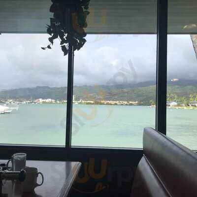 Zippy’s Koko Marina