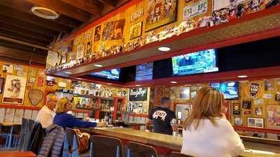 Martin's Bar-b-que Joint