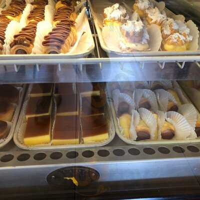 World Bakery And Cafeteria