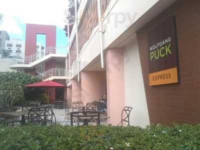 Wolfgang Puck Express