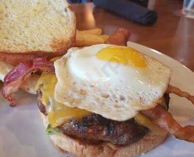 J. Henry's Draught House & Kitchen