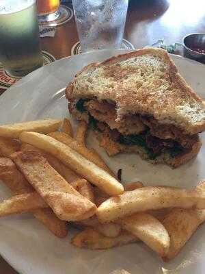 J. Henry's Draught House & Kitchen