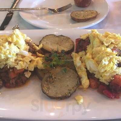 Genesis Steakhouse & Wine Bar