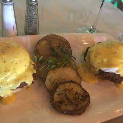 Genesis Steakhouse & Wine Bar