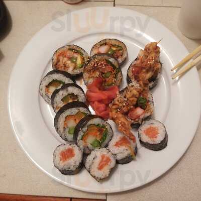 Hideko Sushi & Thai