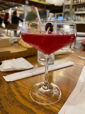 Orchid Court Lounge & Sushi Bar