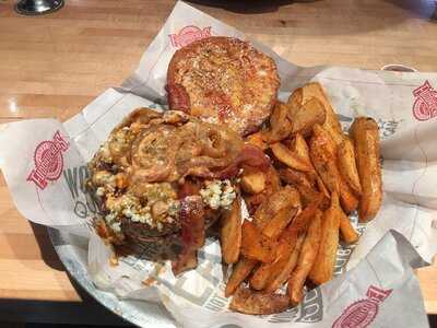 Fuddruckers