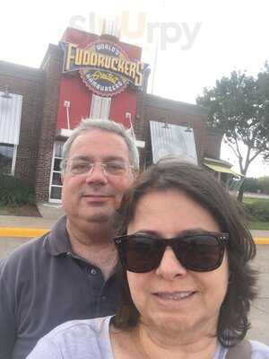 Fuddruckers