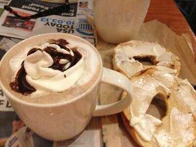 Starbucks, Kapahulu Ave & Mooheau Ave