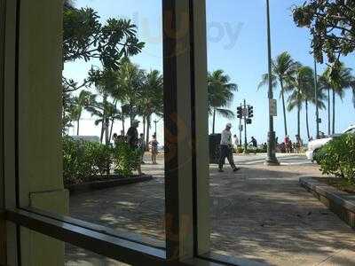 Starbucks, Kapahulu Ave & Mooheau Ave