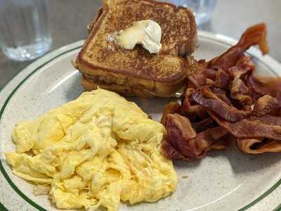 Central Park Family Diner