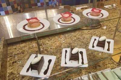 Fresh Mediterranean Market