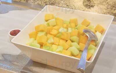 Fresh Mediterranean Market