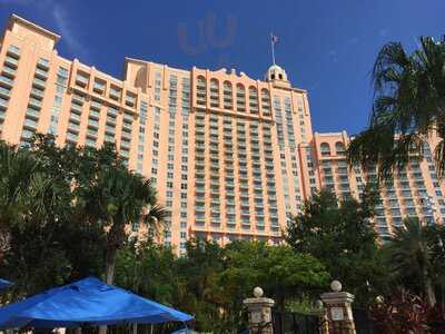 Quench Poolside Bar & Grill