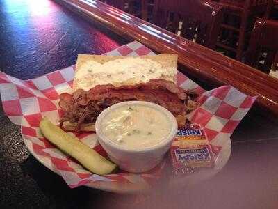 Frankie's Bar & Grill