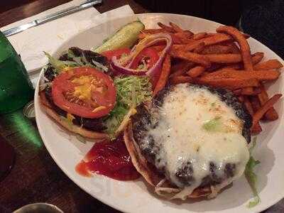 Black Walnut Cafe - Vintage Park