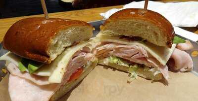 Chili's Bar & Grill - S Apopka Vineland Rd