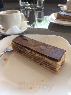 European Restaurant & Deli