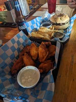 Hunley's Neighborhood Grill