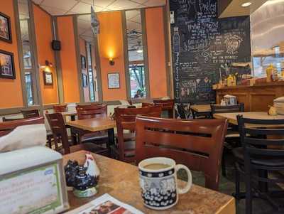 Ludwig's Center Stage Cafe