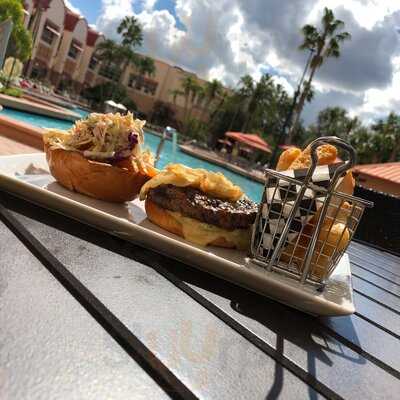 Harry's Poolside Bar & Grill