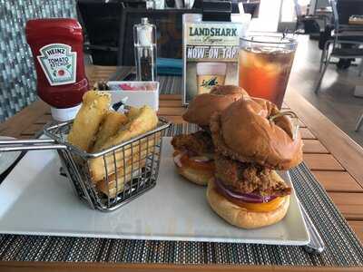 Harry's Poolside Bar & Grill