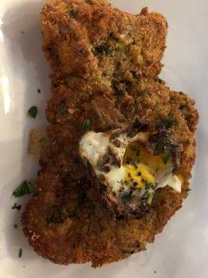 Pane Vino On The Avenue