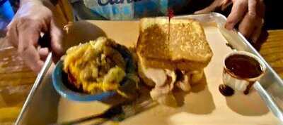 Cecil's Texas Style Bar-b-q