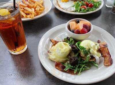 Station 400 The Landings